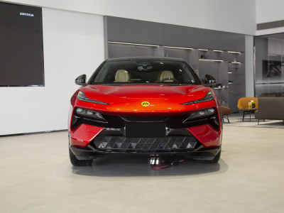 Lotus Eletre Фото №2